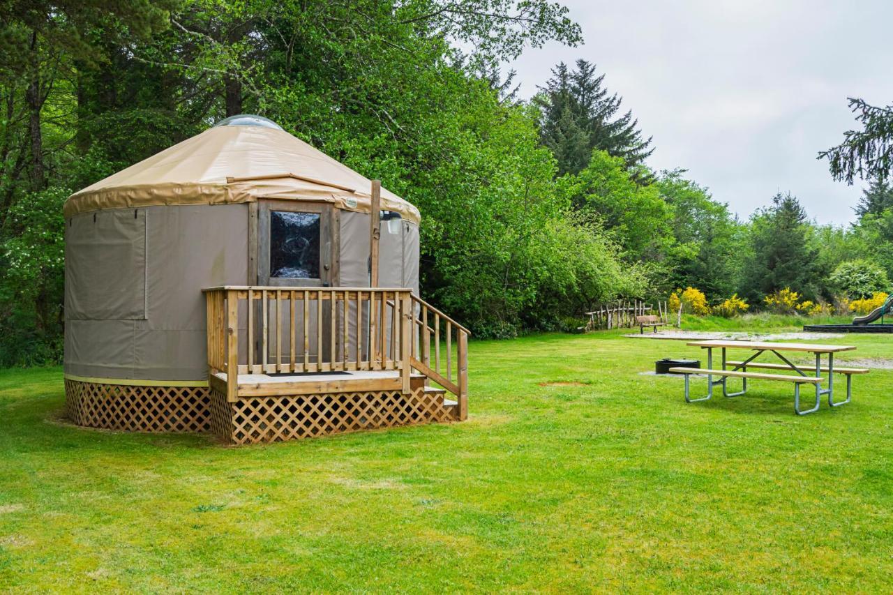 Long beach Camping Resort Yurt 8 Oceanview Exterior foto